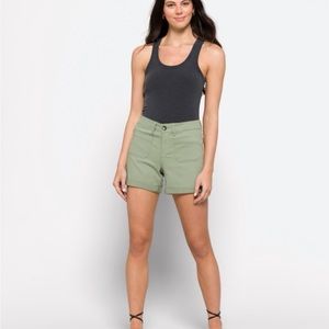 New Shorts khaki color, mid rise